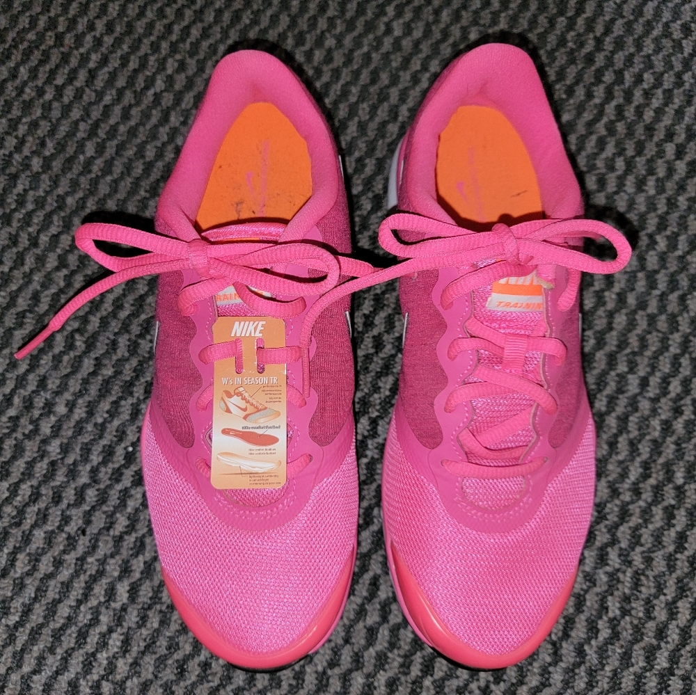 NEW Nike Training Shoe Size 6